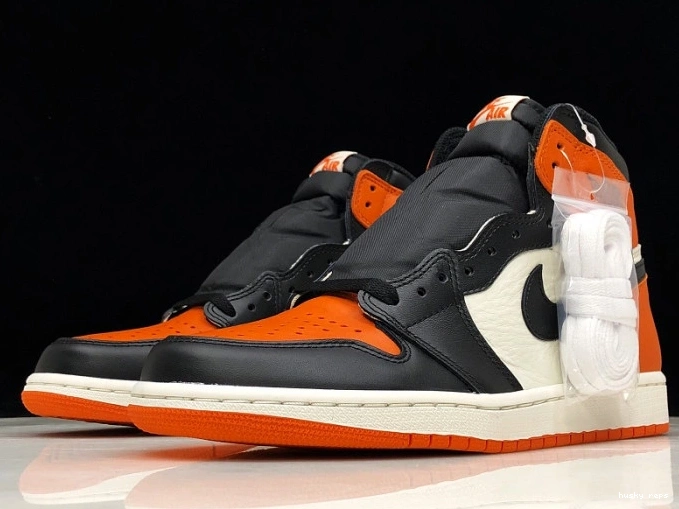 Husky Air 1 Shattered Retro Jordan OG High Backboard555088-005 0826